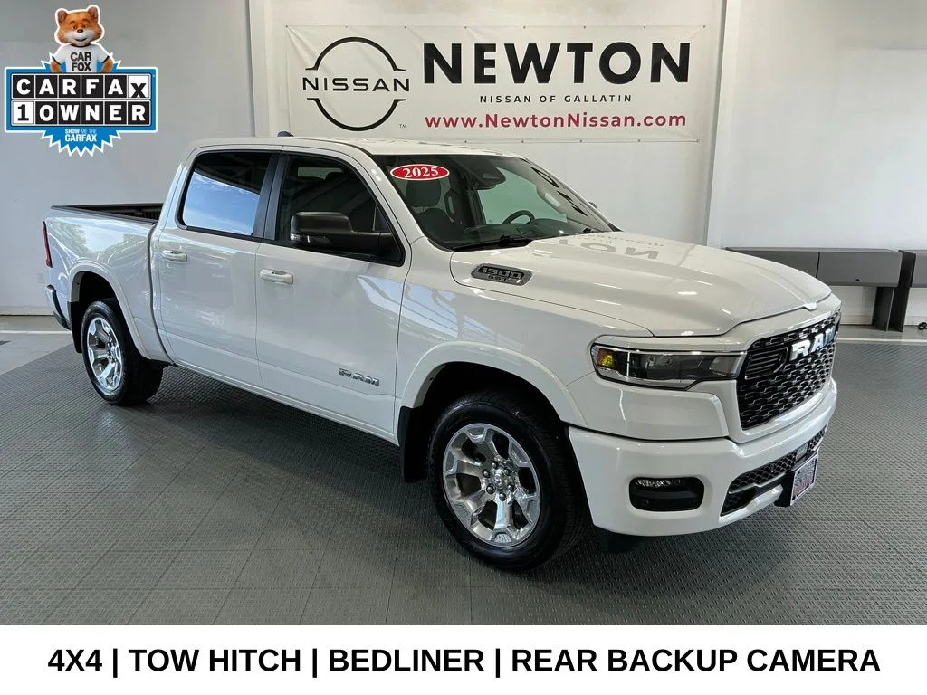 2025 RAM 1500 Big Horn/Lone Star 4x4 Crew Cab 5'7's photo