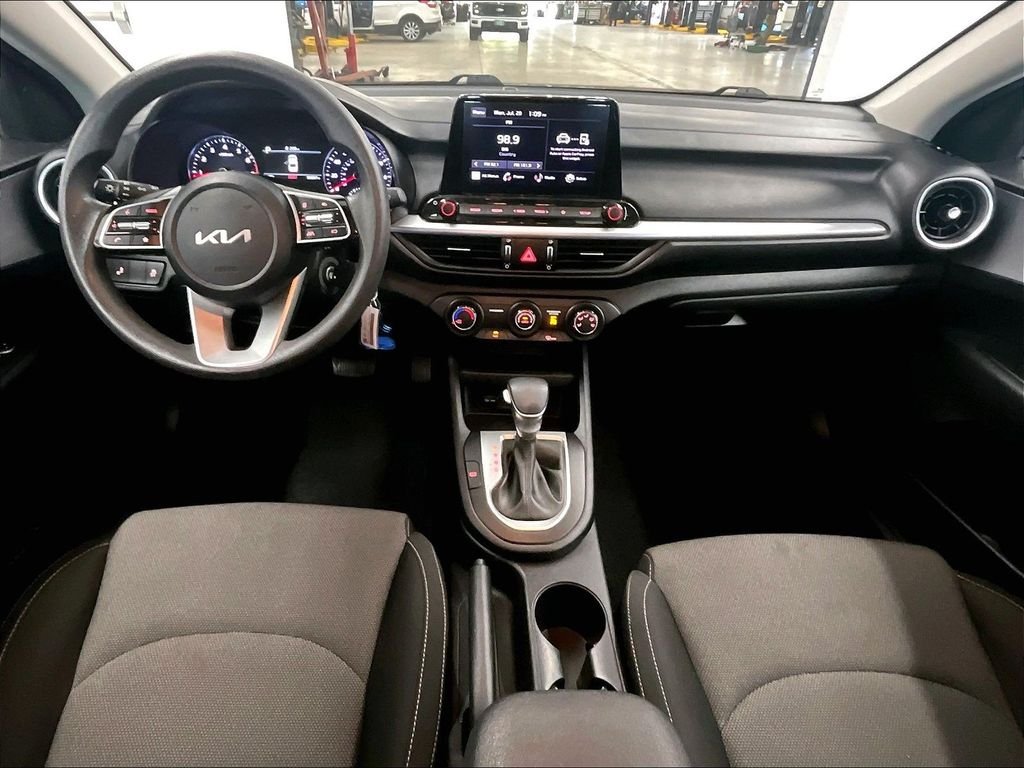 Used 2023 Gravity Gray Kia LXS image 21