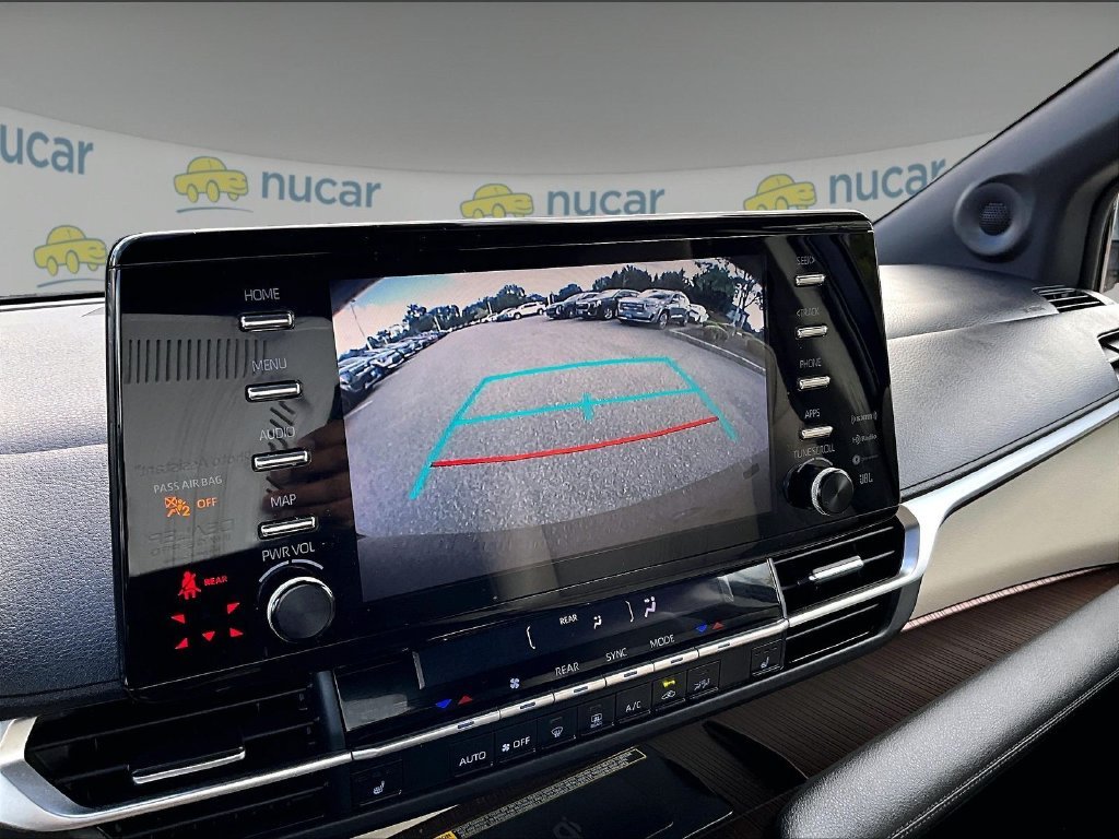 Used 2022  Toyota XLE image 20