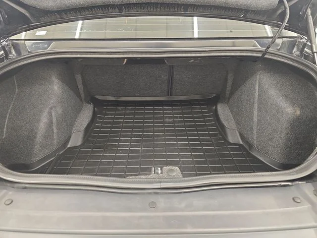 Used 2015 Pitch Black Clearcoat Dodge SXT image 14