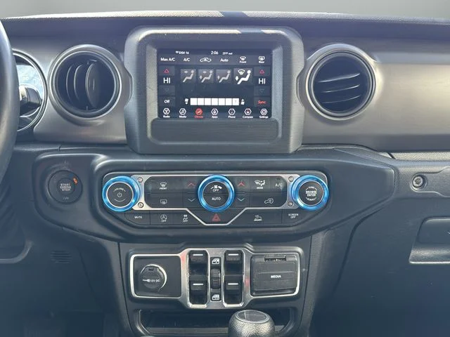 Used 2022 Black Jeep Sport image 15