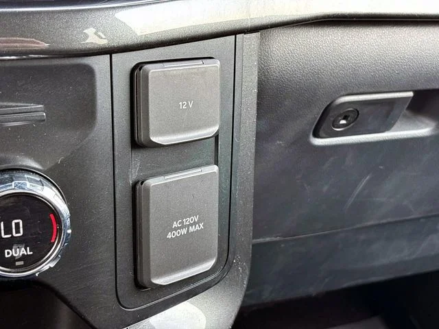 Used 2021 Oxford White Ford XLT image 30