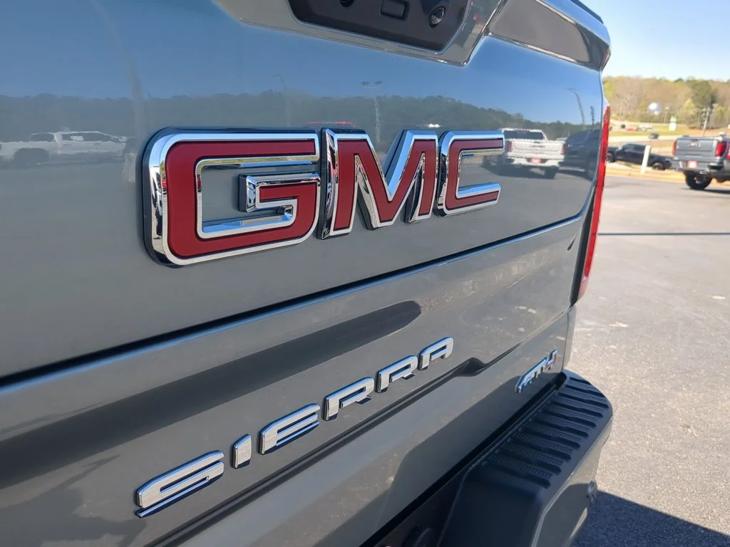 Used 2025 Sterling Metallic GMC AT4 image 30