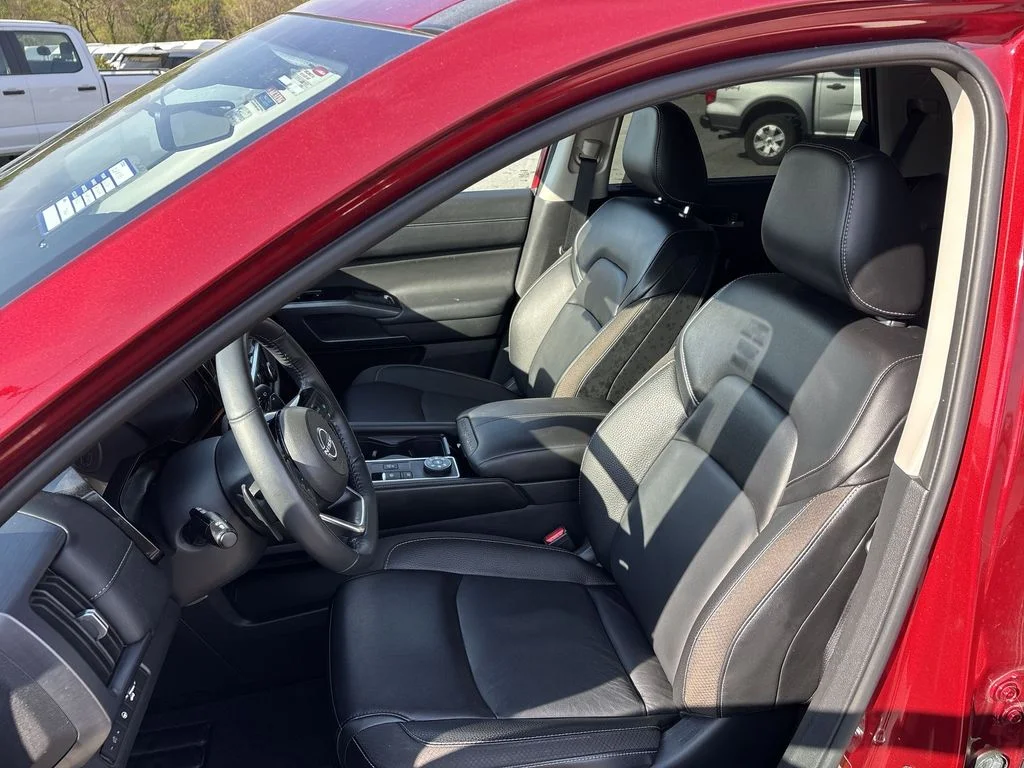 Used 2024 Red Nissan SL image 13