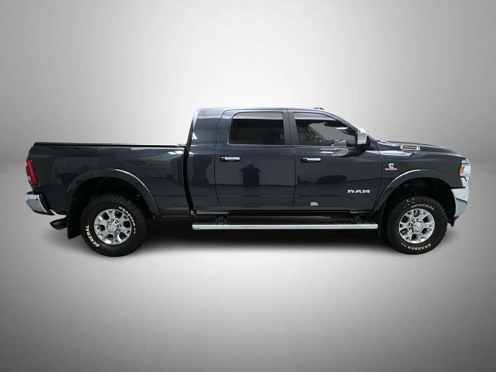 Used 2019 Gray Ram Laramie image 4