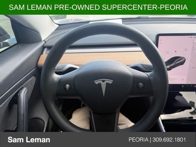 Used 2020 Gray Tesla Standard Range Plus image 9
