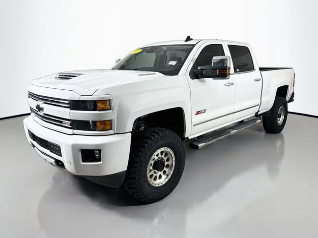Used 2019 White Chevrolet LTZ image 3