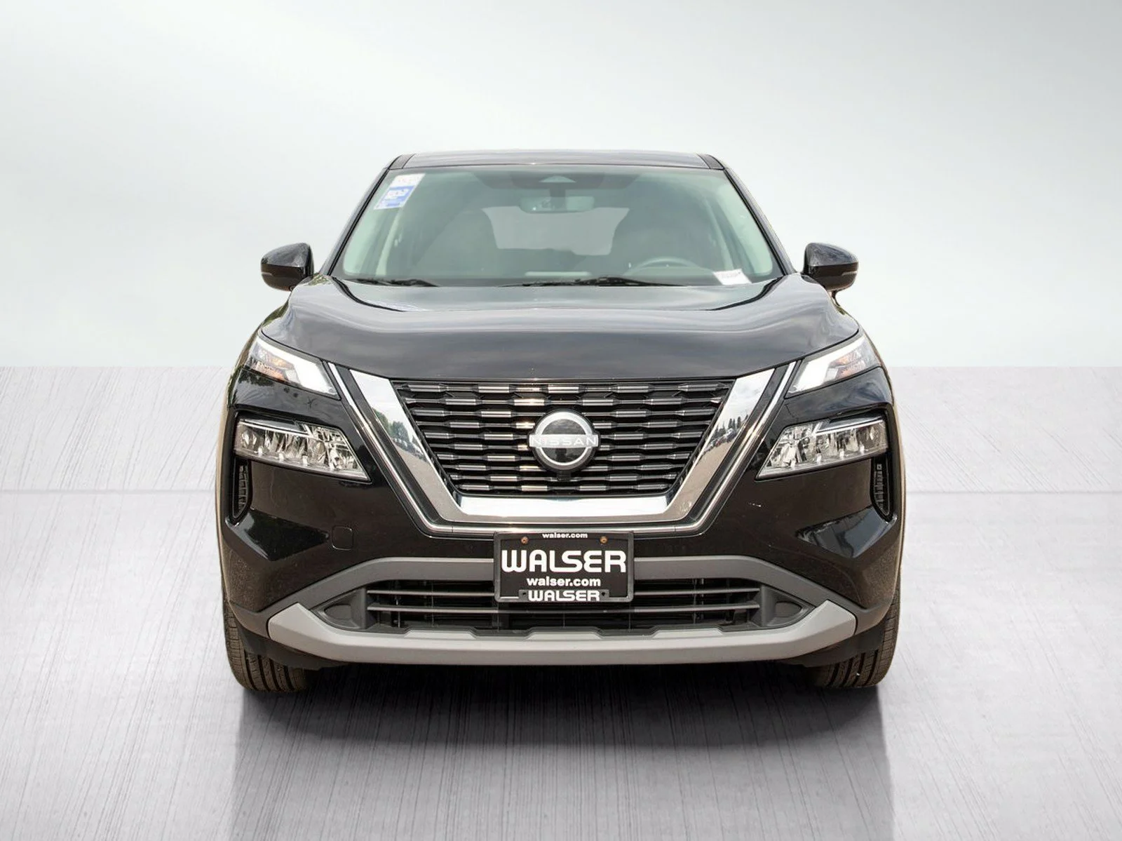 Used 2022 Super Black Nissan SV image 9