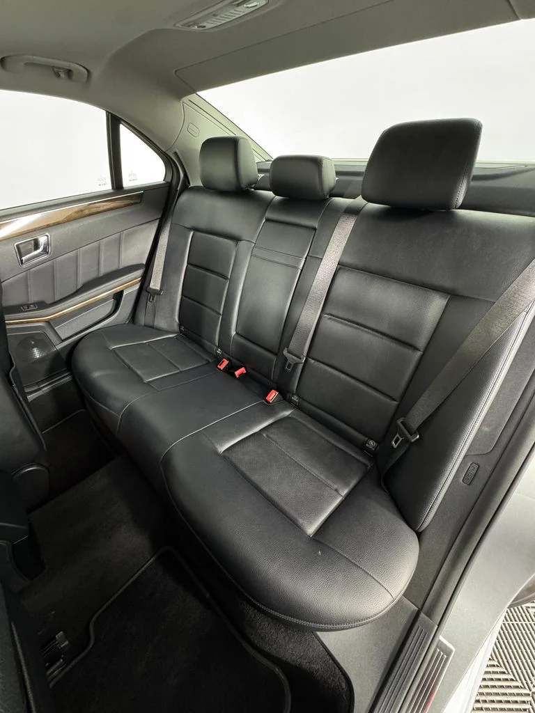 Used 2010 Iridium Silver Metallic Mercedes-Benz E 350 image 18