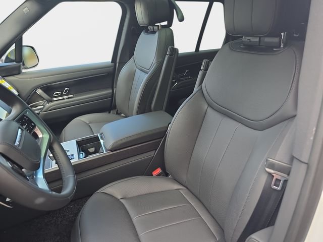 New 2026 Fuji White Land Rover SE image 12