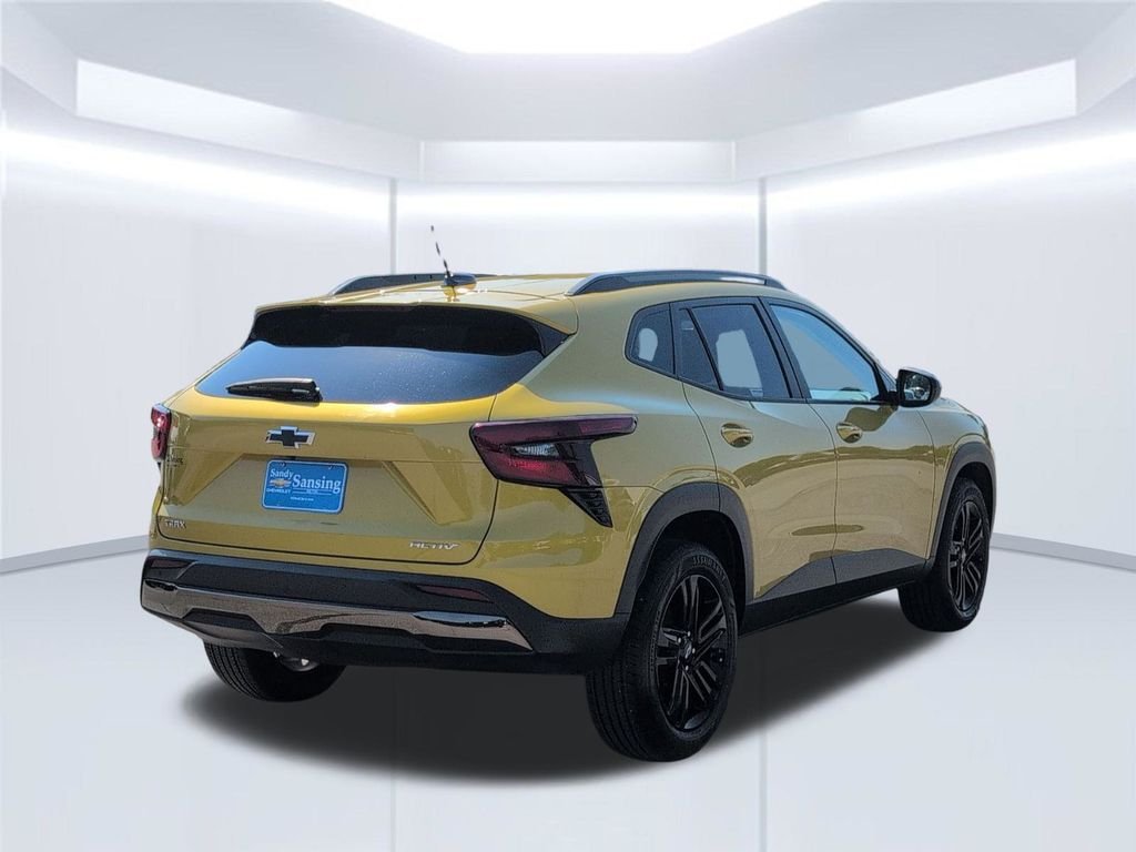 Used 2025 Yellow Chevrolet ACTIV image 6