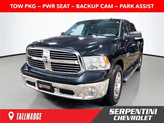 2018 RAM 1500 Big Horn 4x4 Crew Cab 5'7's photo