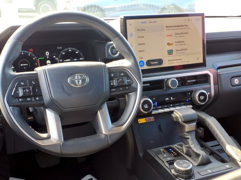 Used 2025 Wind Chill Pearl Toyota Limited image 12