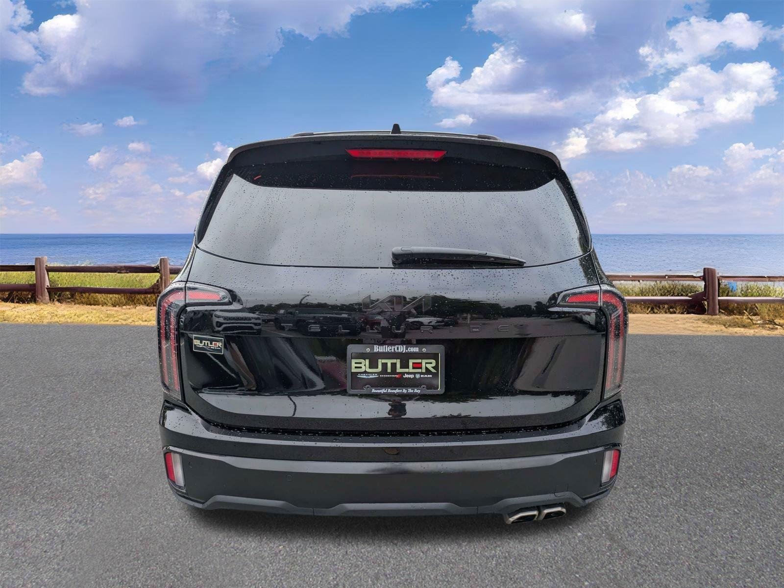 Used 2023 Ebony Black Kia SX image 7