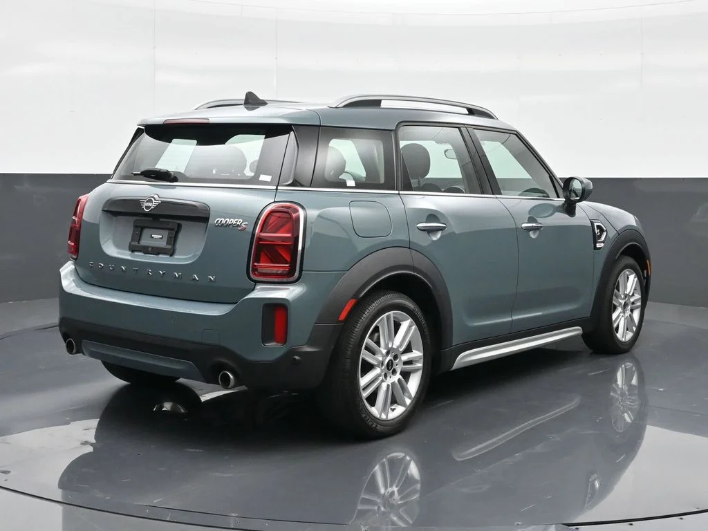 Used 2023 Green MINI Signature image 13