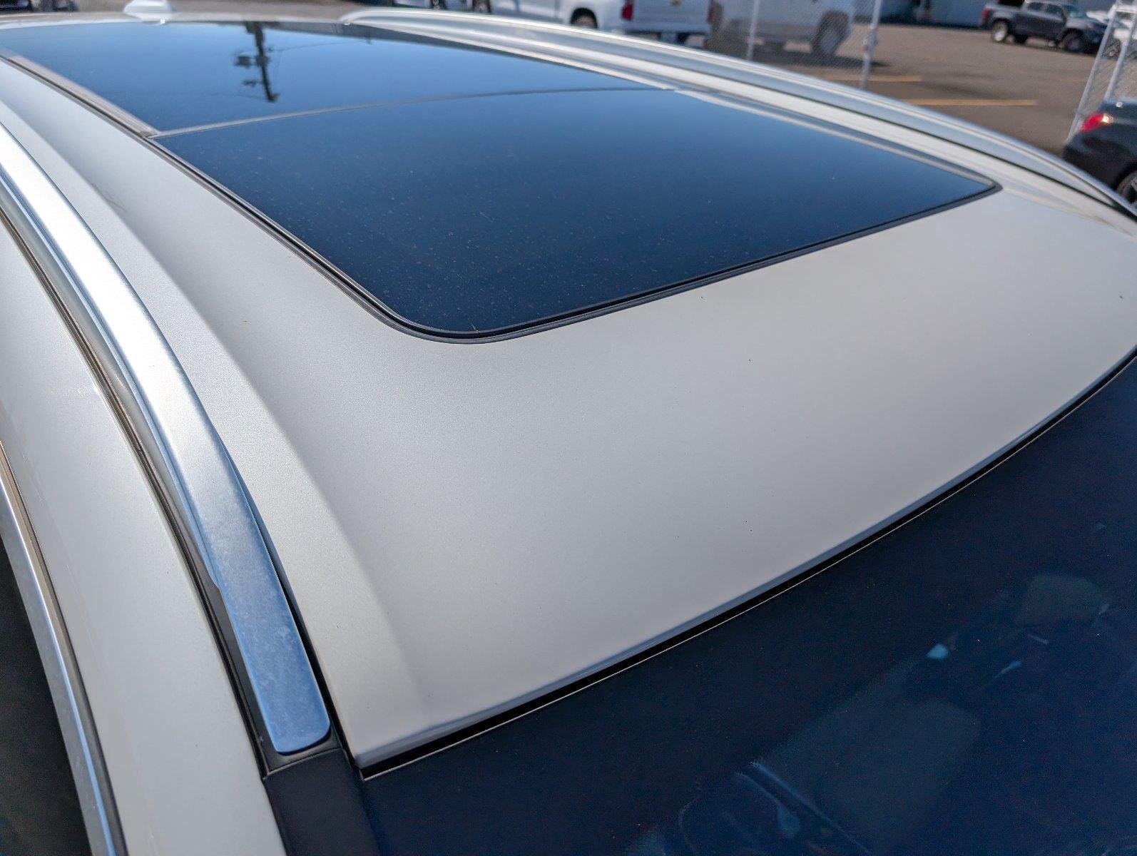 Used 2021 Mineral White Metallic BMW sDrive40i image 41