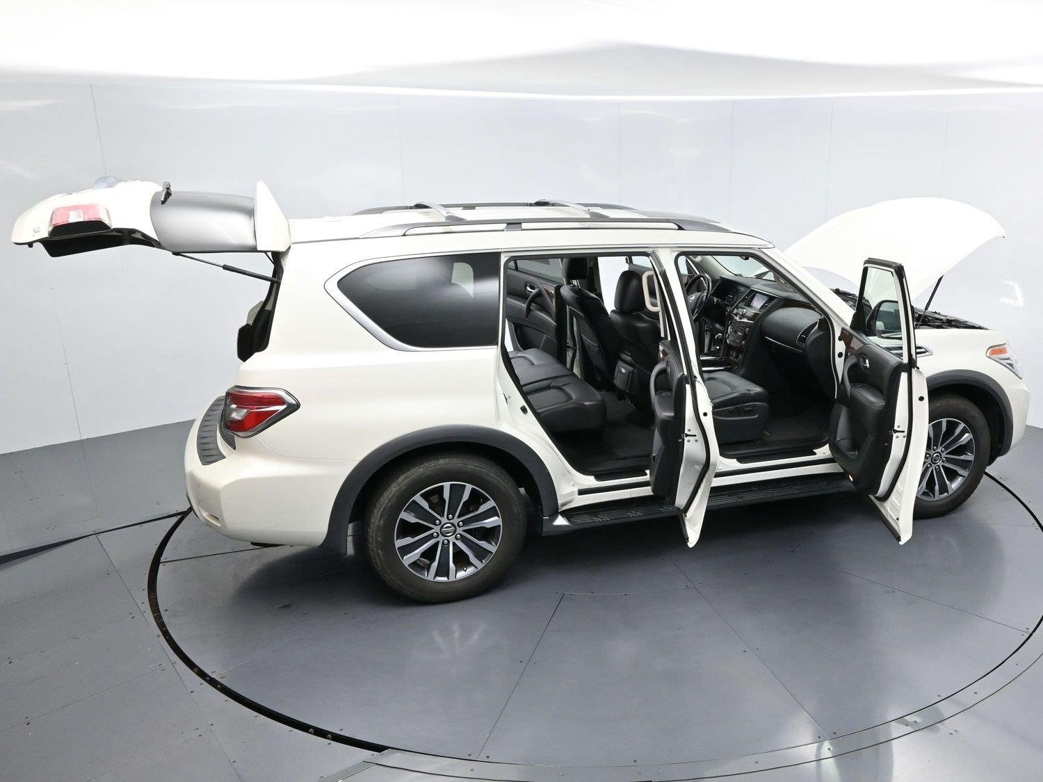 Used 2019 Pearl White Tricoat Nissan SL image 51