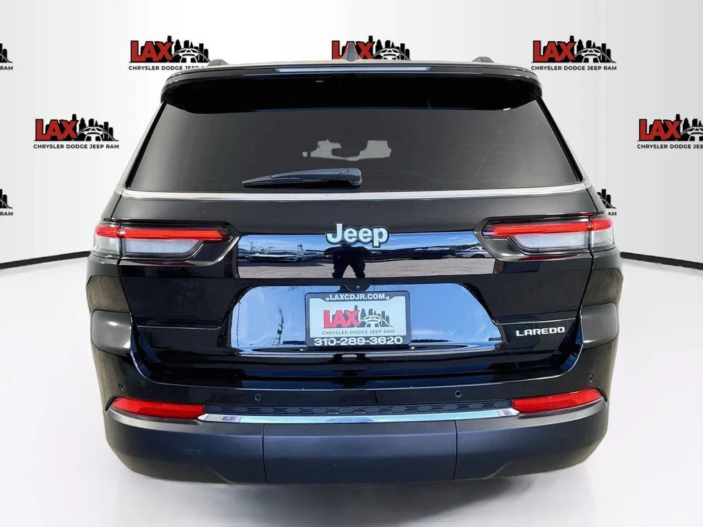 Used 2024 Black Jeep Laredo image 6