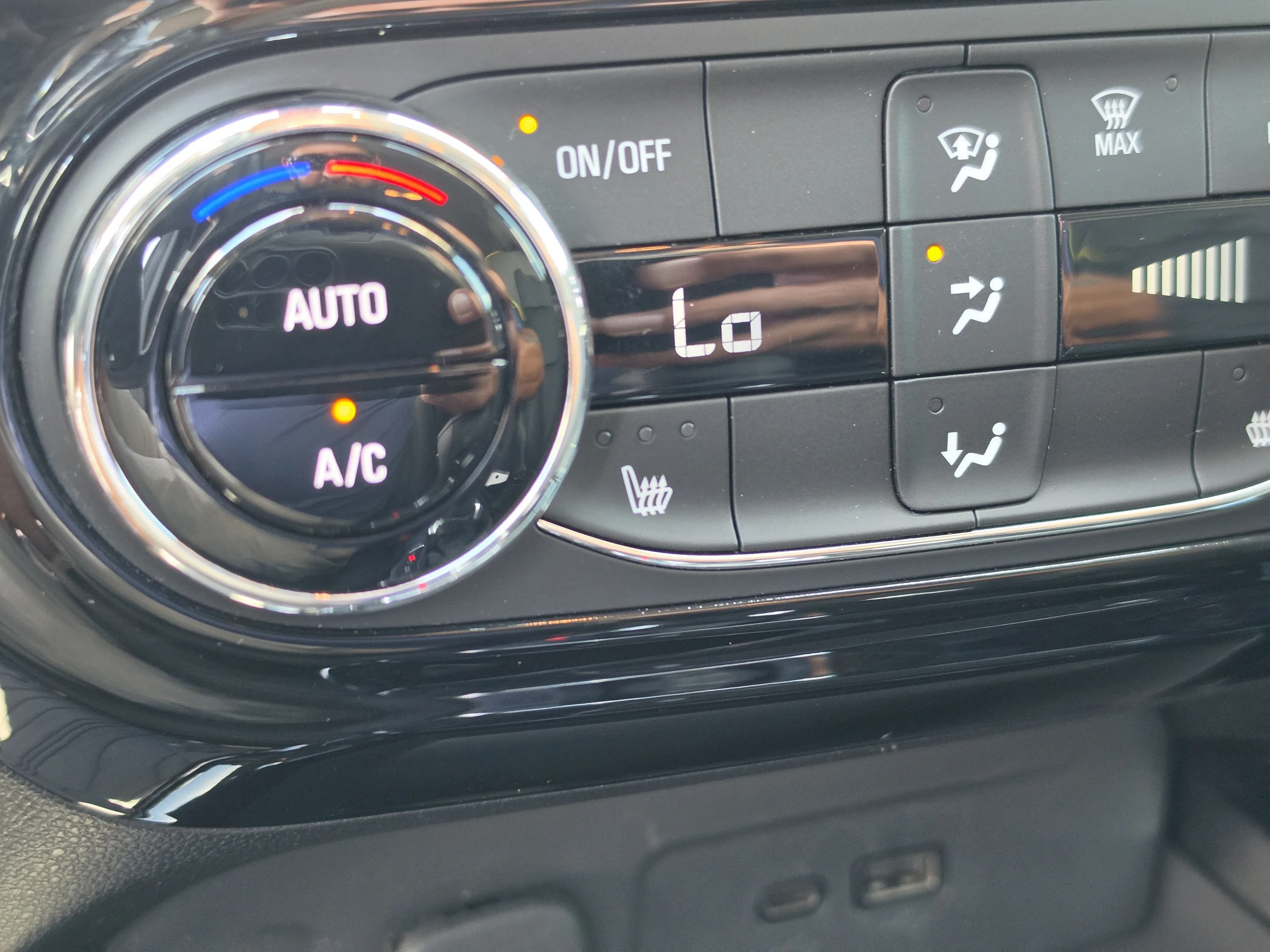 Used 2025 Sterling Gray Metallic Chevrolet ACTIV image 29