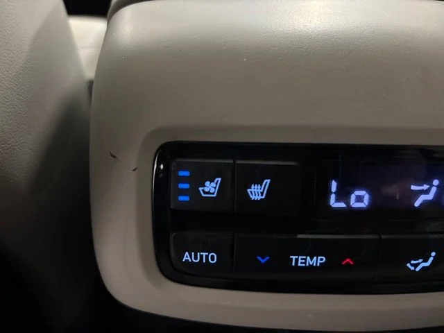 Used 2023 Black Hyundai Calligraphy image 38