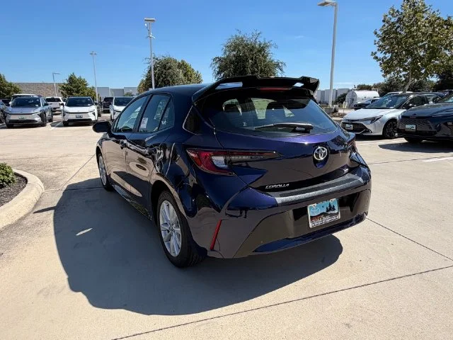 New 2027 Blueprint with Black roof Toyota SE image 7