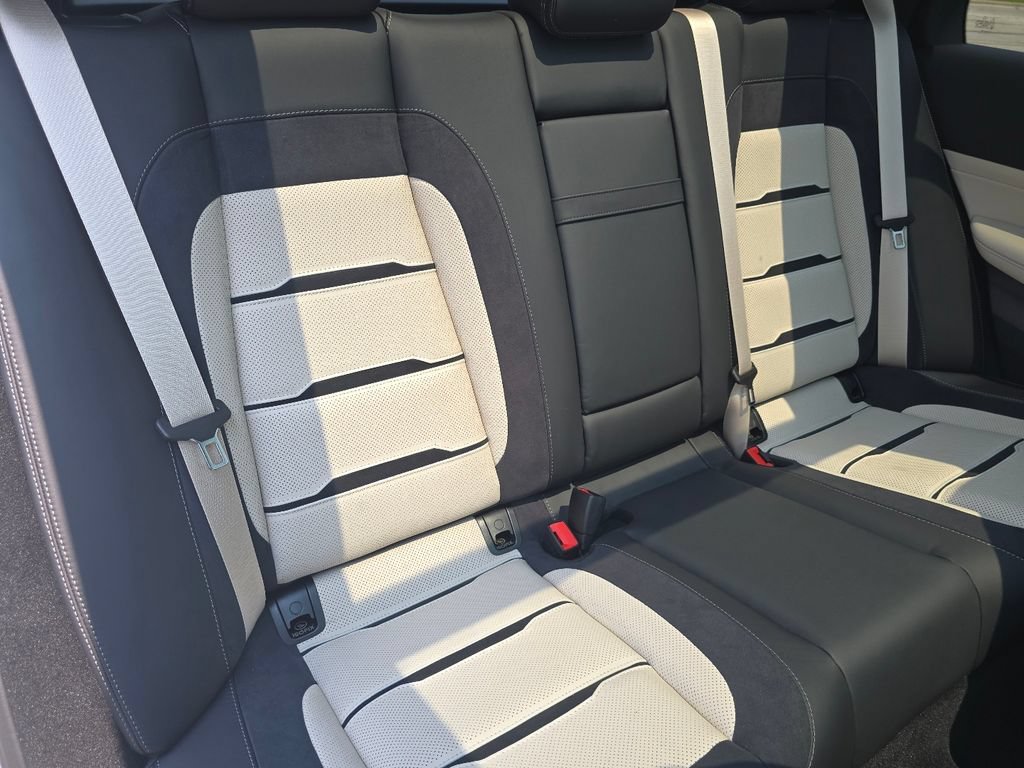 New 2026 Polar White Mercedes-Benz GLE 53 AMG® image 62