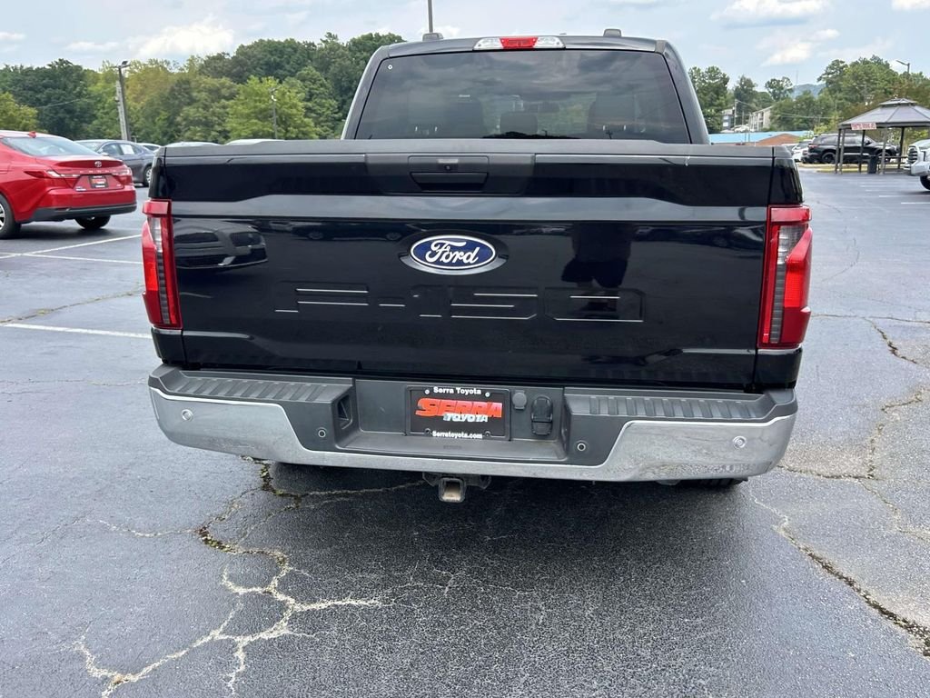 Used 2025 Black Ford XLT image 4
