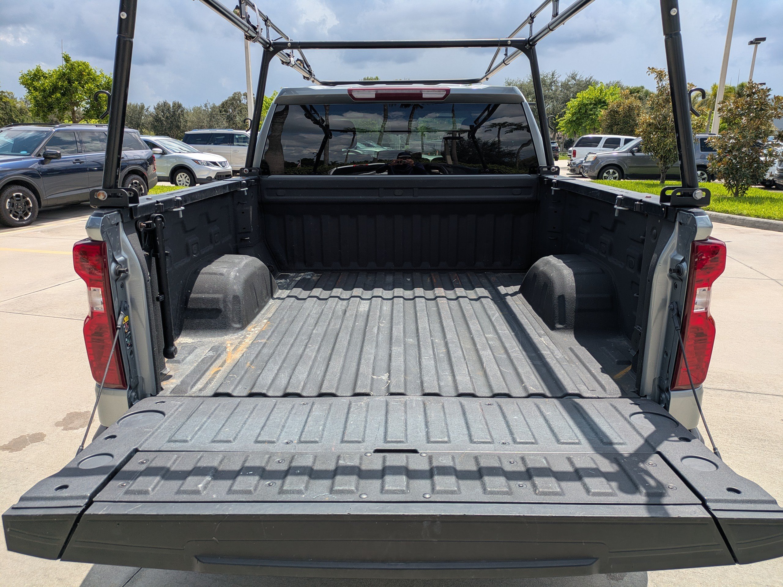 2025 Chevrolet Silverado 1500 Custom - Photo 11