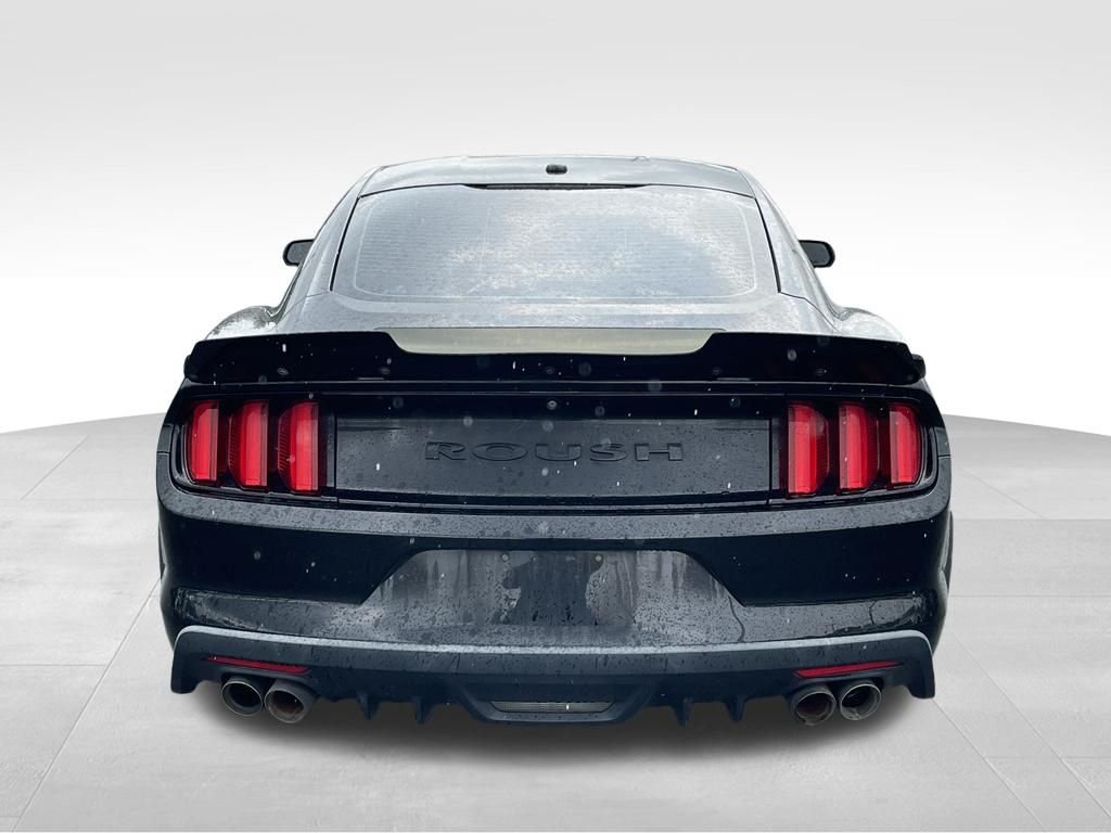 Used 2015 Black Ford GT Premium image 10