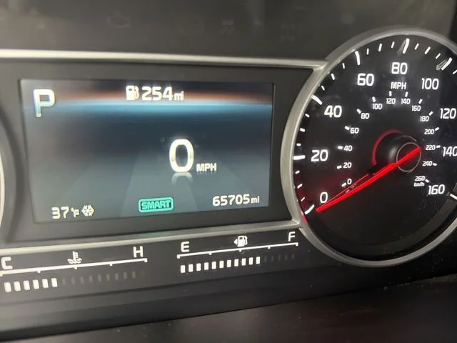 Used 2023 Green Kia X-Line EX image 17