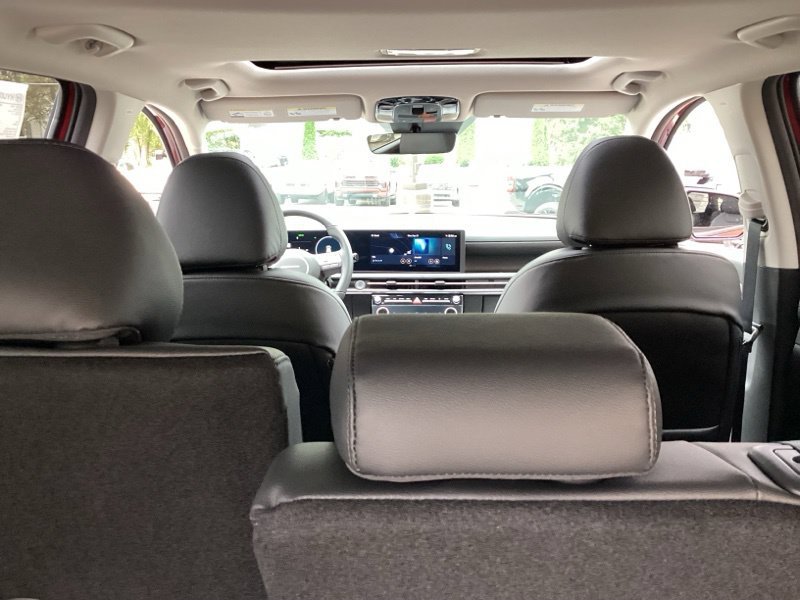 New 2026 Red Hyundai SEL Premium image 18