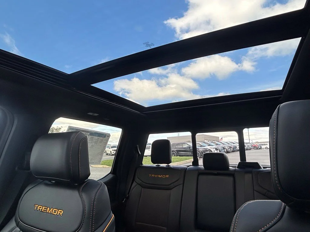 New 2026 Agate Black Metallic Ford Tremor® image 28