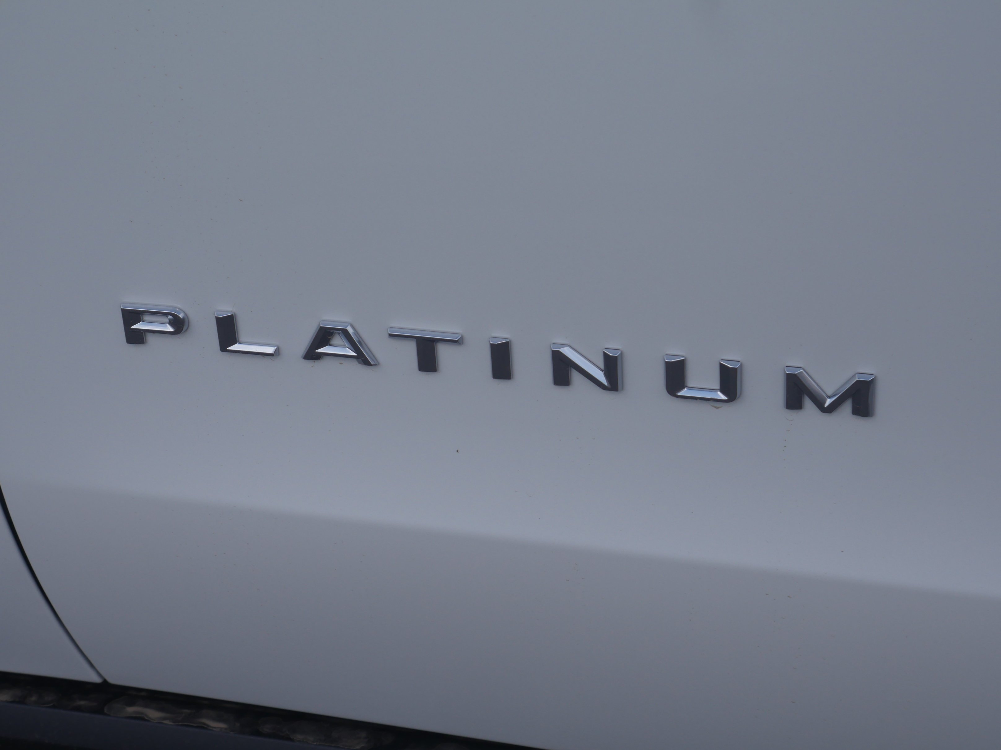 New 2027 Star White Metallic Tri-Coat Ford MAX Platinum image 17