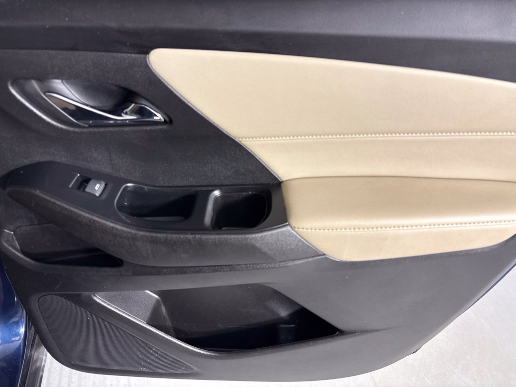 Used 2022 Blue Chevrolet LS image 22