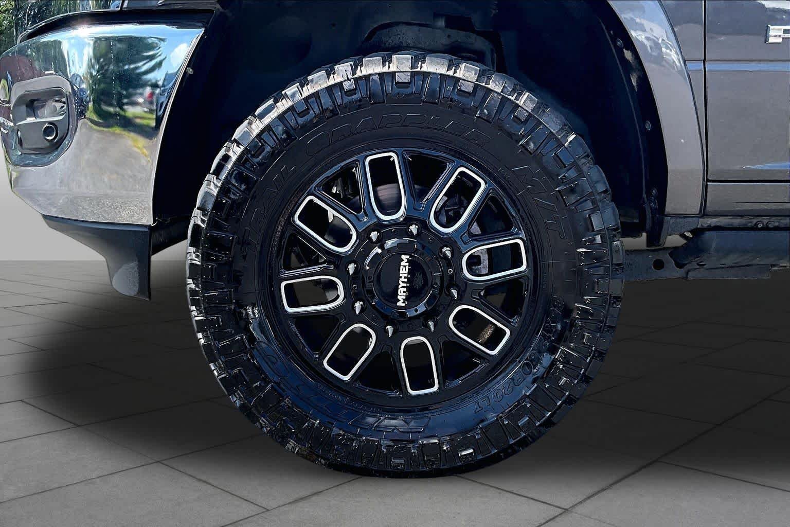 Used 2021 Granite Crystal Metallic Clearcoat Ram Laramie image 11