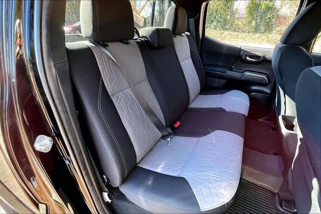 Certified Used 2023 BLACK Toyota  image 18