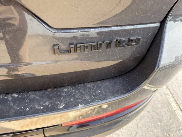 Used 2025 Gray Jeep Limited image 6