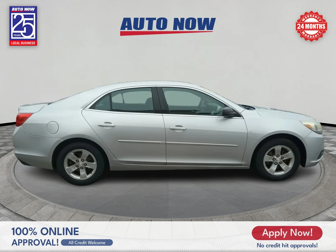 Used 2013 Silver Chevrolet 1FL image 8