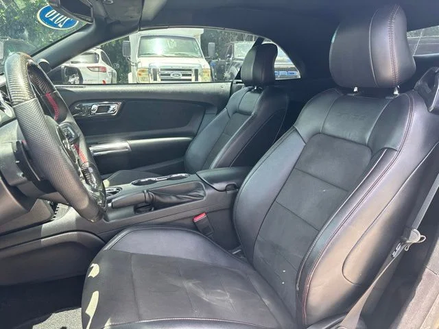 Used 2016 Magnetic Metallic Ford GT Premium image 12