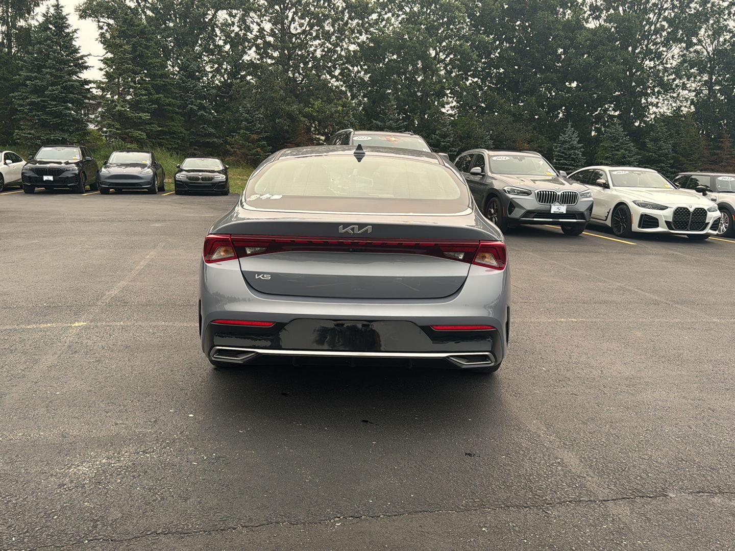 Used 2023 Everlasting Silver Kia LXS image 5