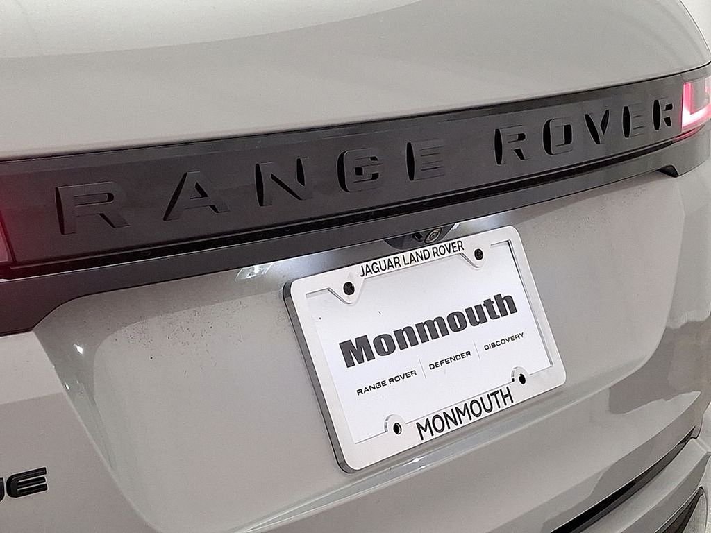 New 2026 Seoul Pearl Silver Land Rover Dynamic image 16