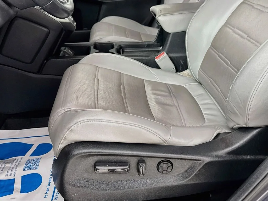 Used 2018 Modern Steel Metallic Honda EX-L image 21