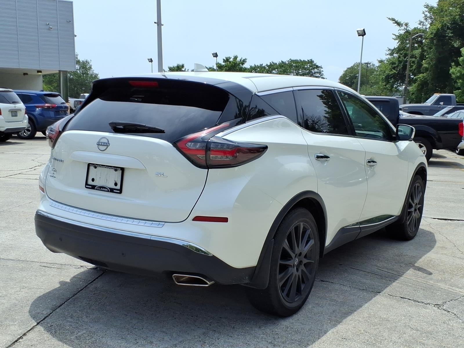 Used 2023 Pearl White Tricoat Nissan SL image 7