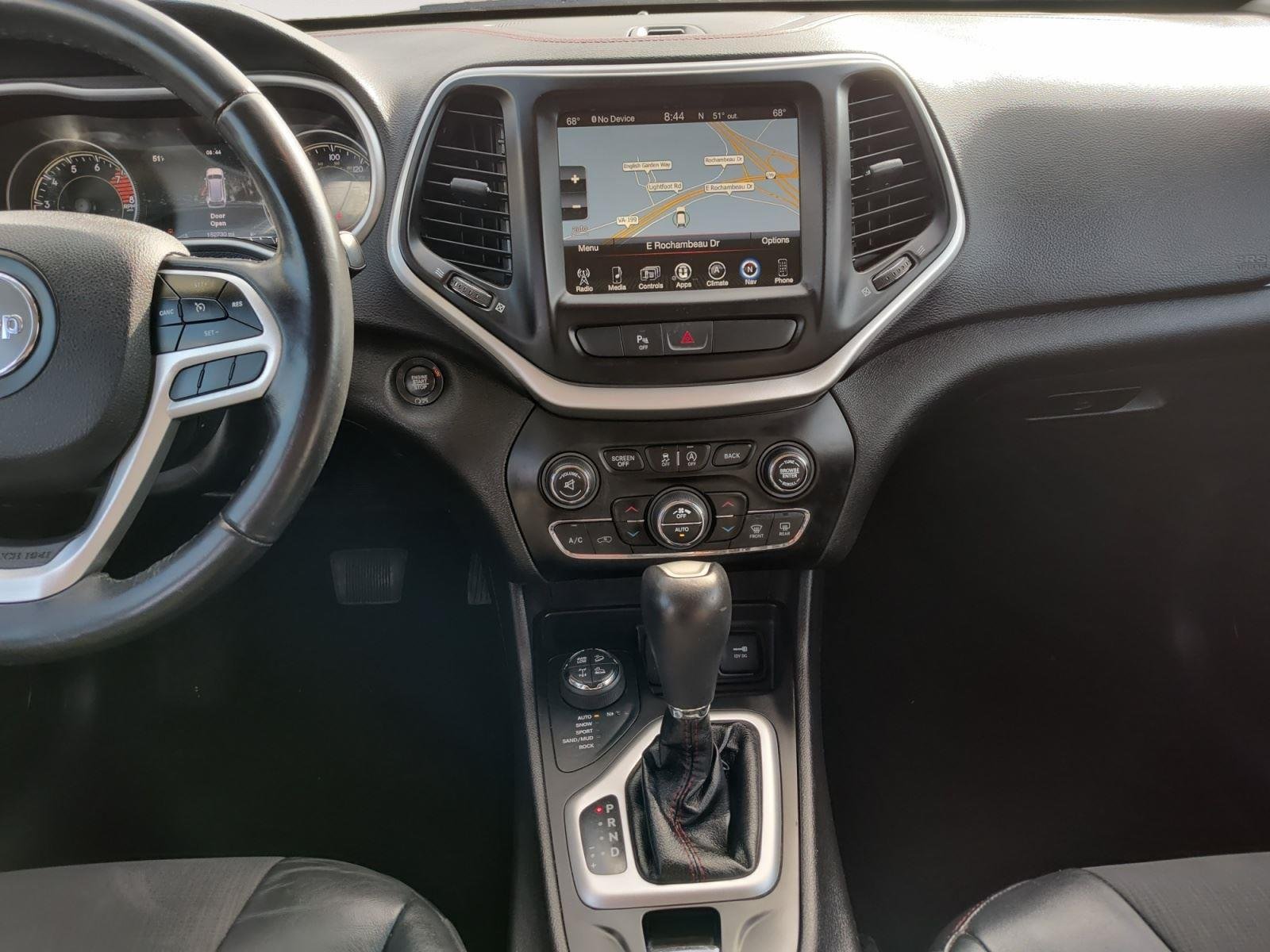 Used 2018 Billet Silver Metallic Clearcoat Jeep Trailhawk image 11