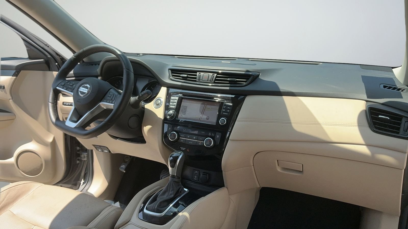 Used 2017 Gray Nissan SL image 48