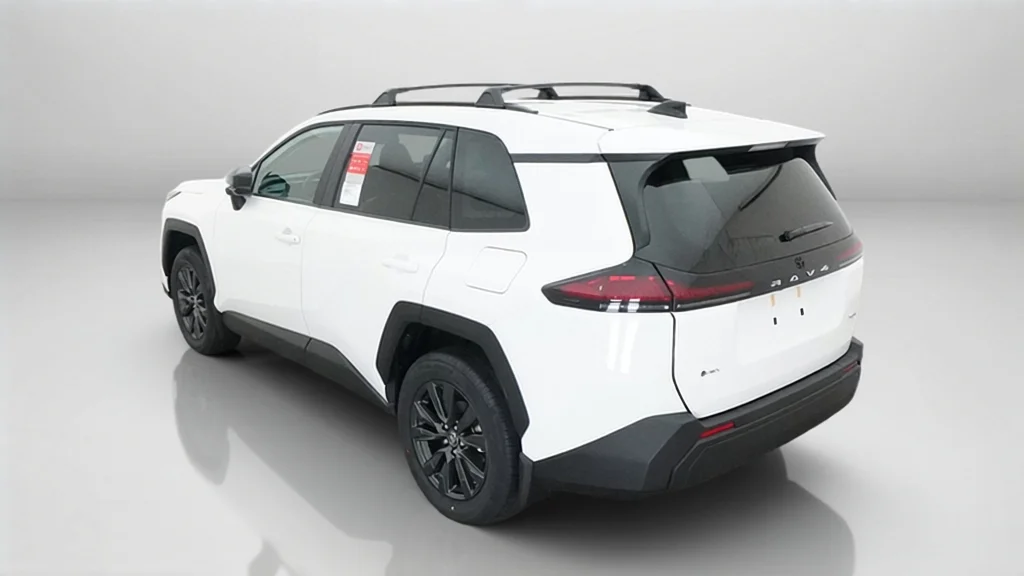 New 2026 Ice Cap Toyota XLE Premium image 14