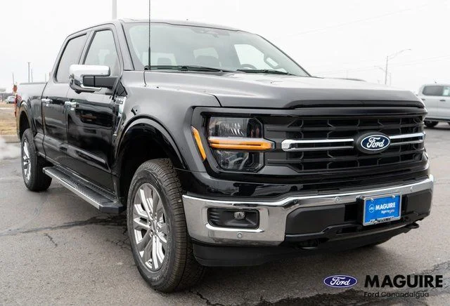 New 2026 Agate Black Metallic Ford XLT image 4