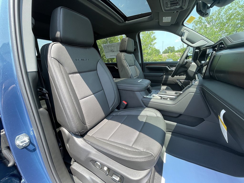 2026 GMC Sierra 3500HD Denali - Photo 18