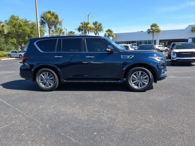 Used 2023 Hermosa Blue INFINITI LUXE image 2