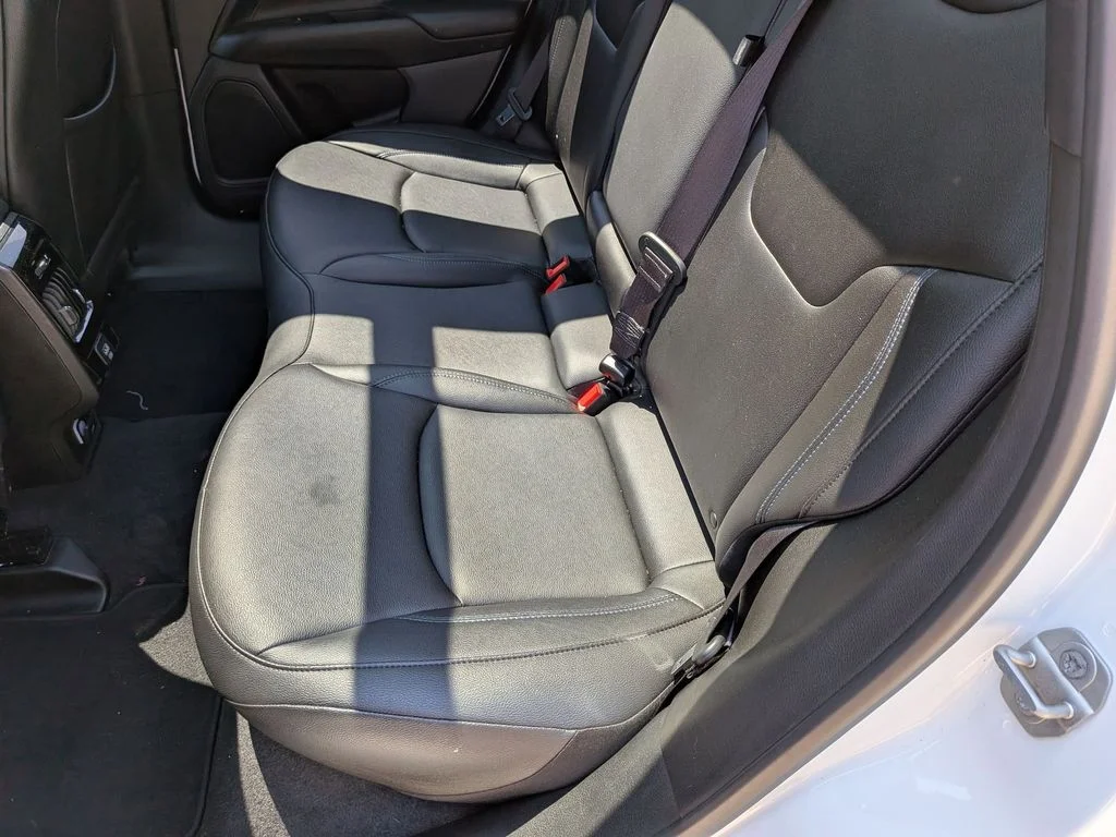 Used 2025 White Jeep Limited image 25
